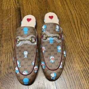 Gucci doraemon 39.5 brand new in box